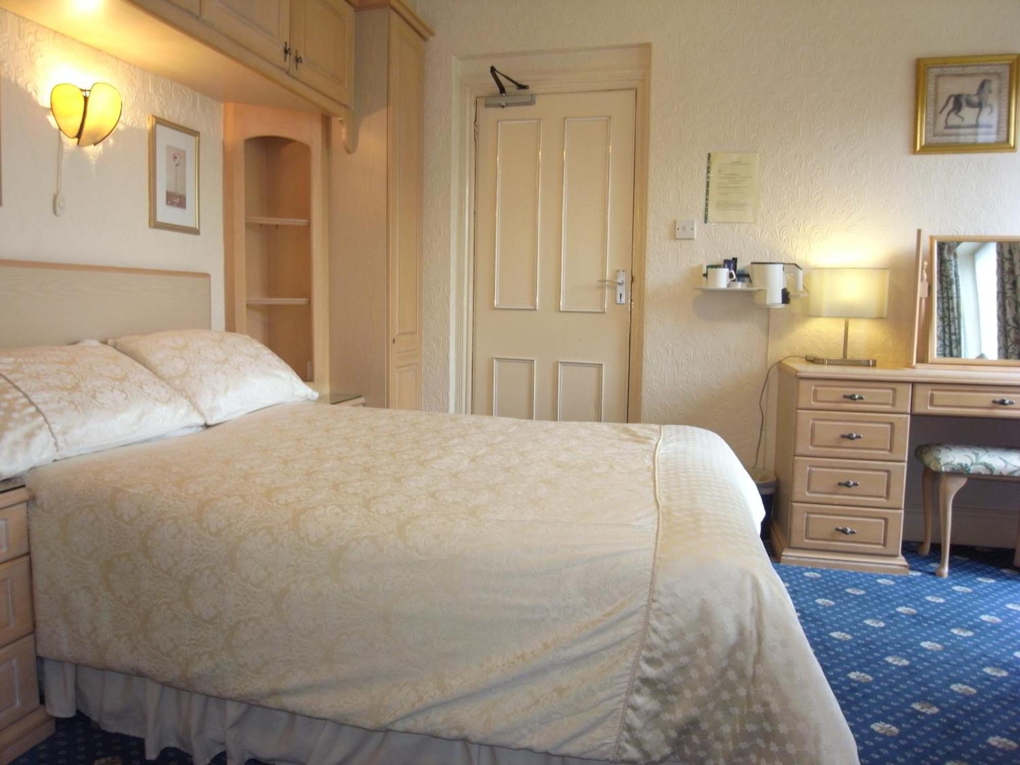 Guest house Hylands 3*
